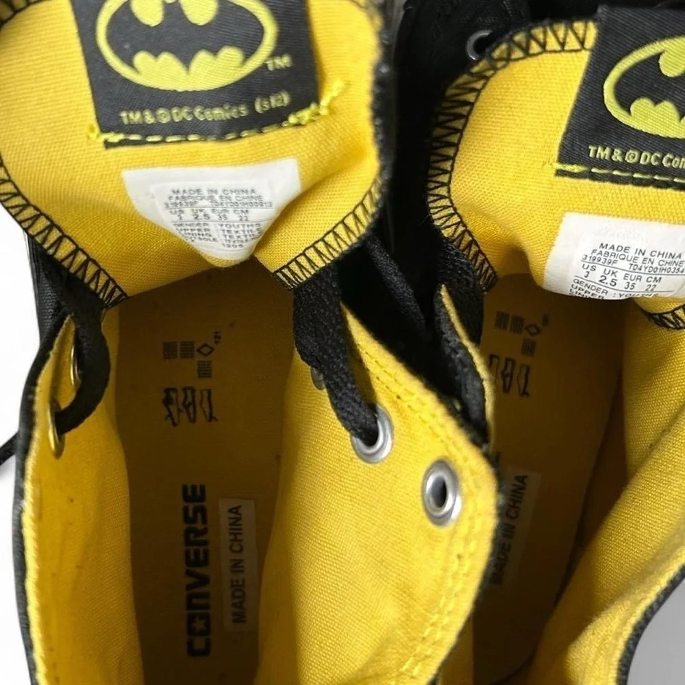RARE! DC Batman 75th Anniversary Converse Chucks All Stars Youth Sz 3 –Like New